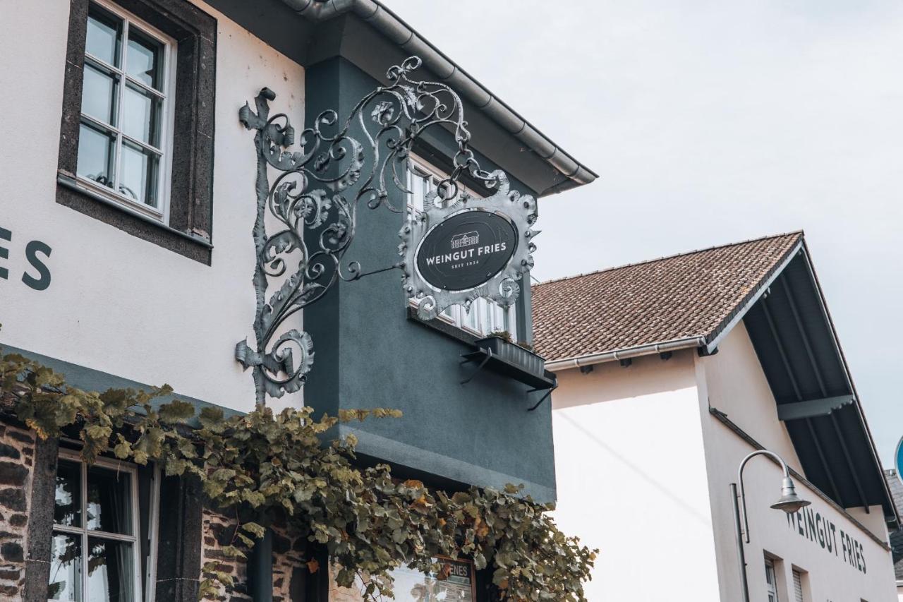Weinhaus Fries Hotel Kattenes Buitenkant foto