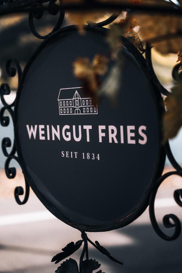 Weinhaus Fries Hotel Kattenes Buitenkant foto
